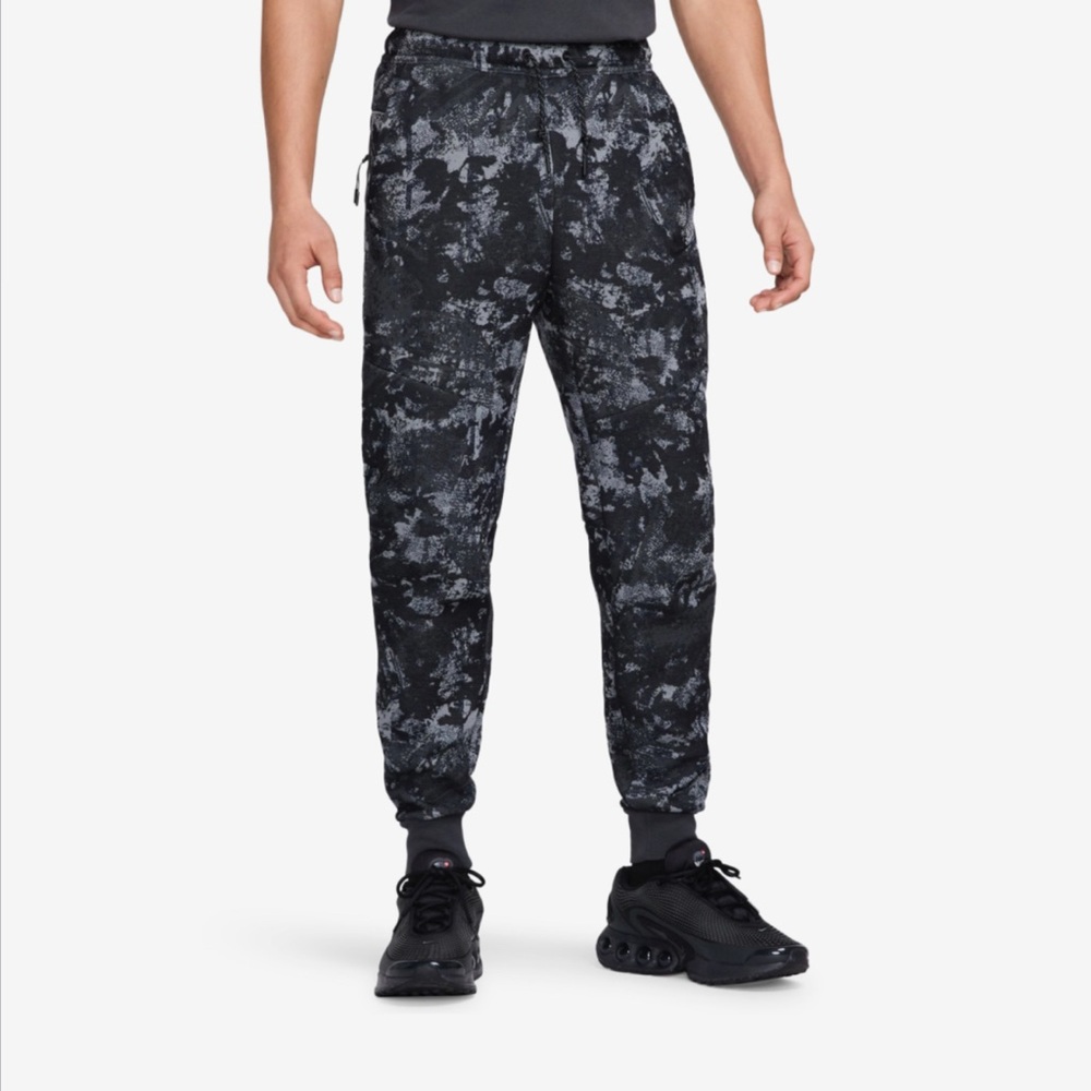 NEW Nike Tech Fleece Joggers Pants HV5053-060 Grey/Multi/Black Men's MEDIUM